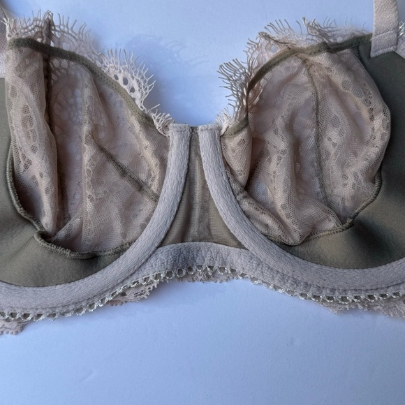 Victoria's Secret Dream Angels Wicked Unlined Uplift Bra SZ. 34 D. - Picture 9 of 10